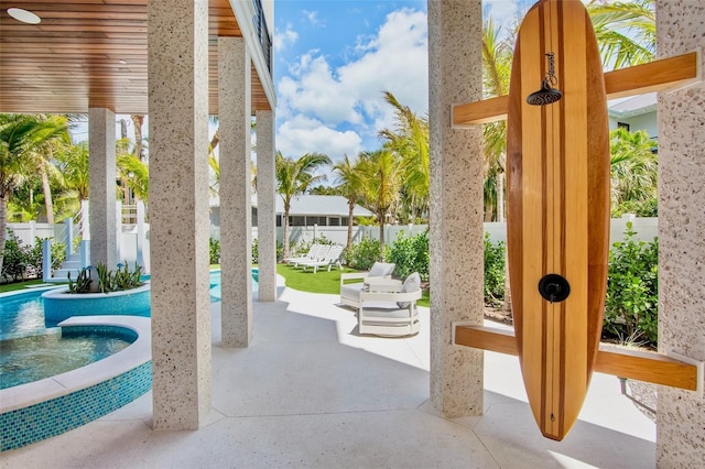 135 Avenida Veneccia, Sarasota, FL 34242 - view of patio / terrace