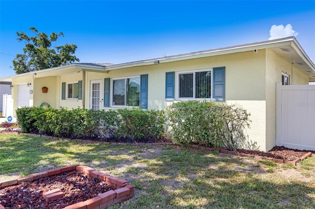 4375 Tortoise Rd, Venice, FL 34293 - ranch-style home with stucco siding