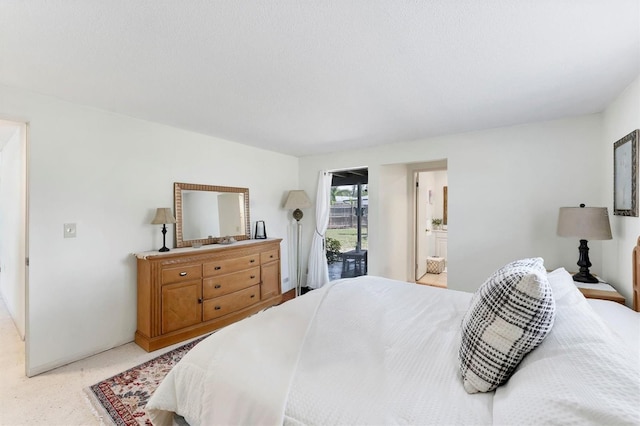 4535 Maceachen Blvd, Sarasota, FL 34233 - bedroom featuring access to outside and ensuite bath