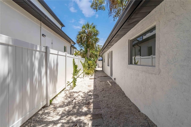 2410 Floyd St, Sarasota, FL 34239 - view of yard