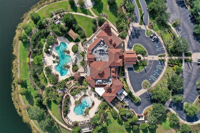8312 Catamaran Cir, Lakewood Ranch, FL 34202 - view of property location featuring a pool