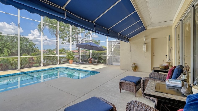 12520 Natureview Cir, Bradenton, FL 34212 - outdoor pool featuring a lanai and a patio area