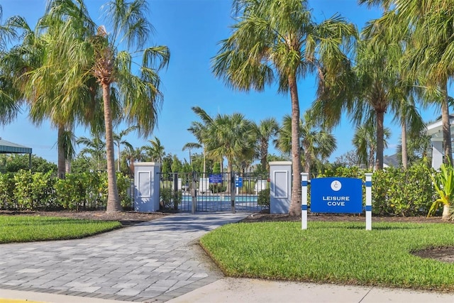 13549 Old Creek Ct, Parrish, FL 34219 - view of gate
