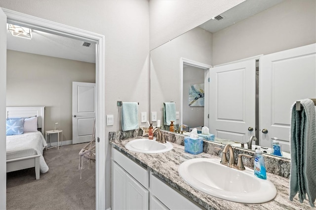 17547 Cantarina Cv, Bradenton, FL 34211 - ensuite bathroom featuring double vanity