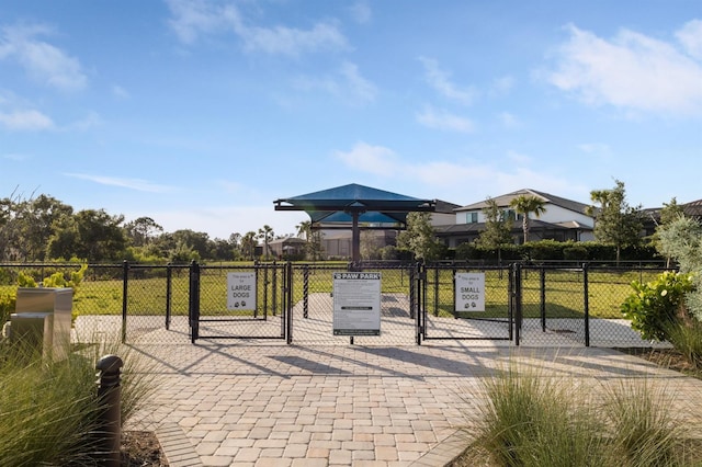 6239 Baywood Ct, Bradenton, FL 34211 - view of community featuring a gate