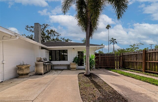 326 25th St W, Bradenton, FL 34205 - view of patio with area for grilling