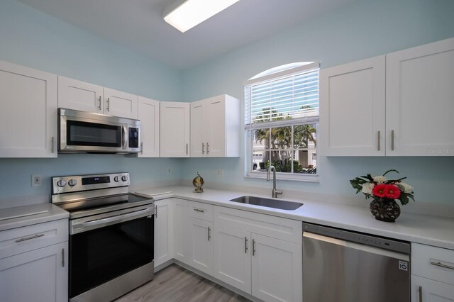 656 Vallance Way NE, Saint Petersburg, FL 33716 - photo 3