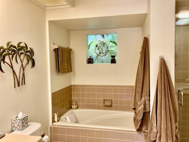 3407 Avenida Madera Unit A, Bradenton, FL 34210 - bathroom featuring a bath and toilet