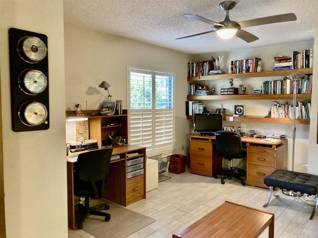 3407 Avenida Madera Unit A, Bradenton, FL 34210 - office space with ceiling fan, light wood-type flooring, and a textured ceiling