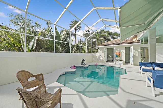 7507 Ascot Ct, University Park, FL 34201 - swimming pool featuring a patio area and glass enclosure