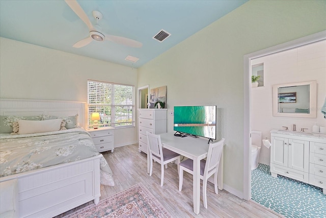 7507 Ascot Ct, University Park, FL 34201 - bedroom featuring light wood-type flooring