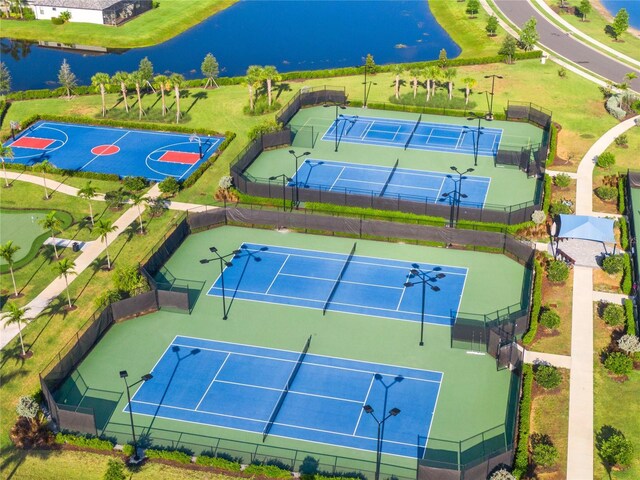 4971 Oyster Pearl St, Bradenton, FL 34211 - bird's eye view of a large body of water
