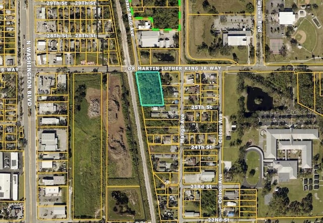 2100 Dr Martin Luther King Jr Way, Sarasota, FL 34234
