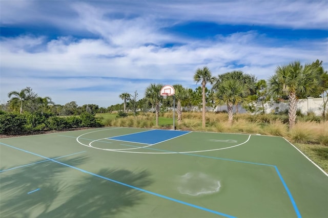 5659 Woodland Sage Dr, Sarasota, FL 34238 - view of sport court featuring community basketball court