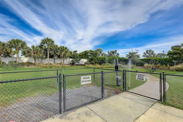 5659 Woodland Sage Dr, Sarasota, FL 34238 - view of gate