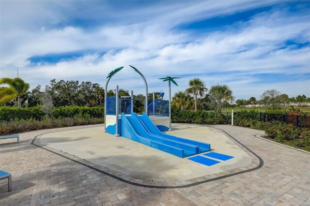 5659 Woodland Sage Dr, Sarasota, FL 34238 - view of community play area