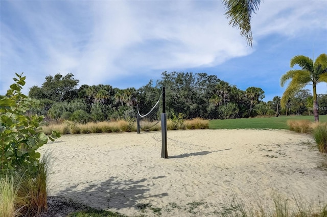5659 Woodland Sage Dr, Sarasota, FL 34238 - view of property's community featuring volleyball court