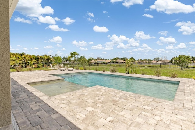 7508 Ripetta St, Sarasota, FL 34240 - swimming pool with a patio area