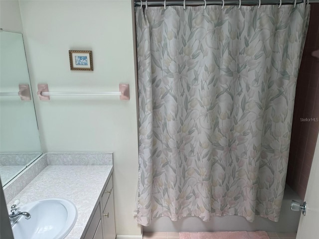 3673 Somerville Dr Unit 1510, Sarasota, FL 34232 - full bath with vanity and shower / tub combo