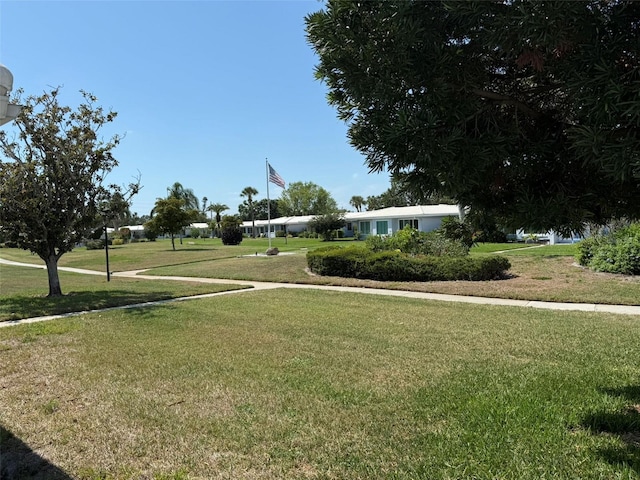 3673 Somerville Dr Unit 1510, Sarasota, FL 34232 - view of home's community featuring a lawn