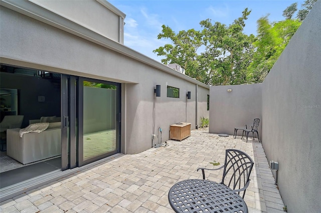 512 Treasure Boat Way, Sarasota, FL 34242 - view of patio