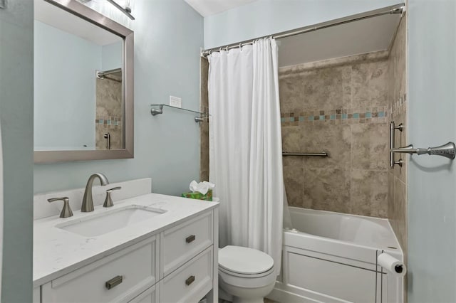 2906 63rd St W Unit 206, Bradenton, FL 34209 - full bathroom with vanity, toilet, and shower / tub combo with curtain