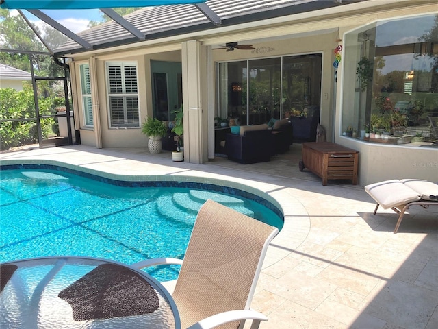 2149 Muskogee Trl, Nokomis, FL 34275 - outdoor pool with a patio, ceiling fan, an outdoor living space, and a lanai