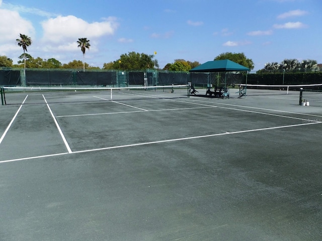 2149 Muskogee Trl, Nokomis, FL 34275 - view of tennis court