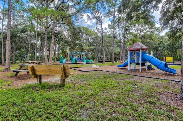 8930 Bloomfield Blvd, Sarasota, FL 34238 - community playground featuring view of wooded area