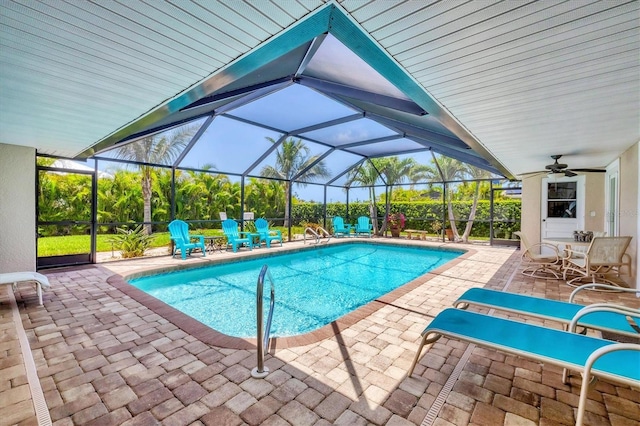 7913 19th Avenue Dr W, Bradenton, FL 34209 - outdoor pool with a patio area, ceiling fan, and glass enclosure