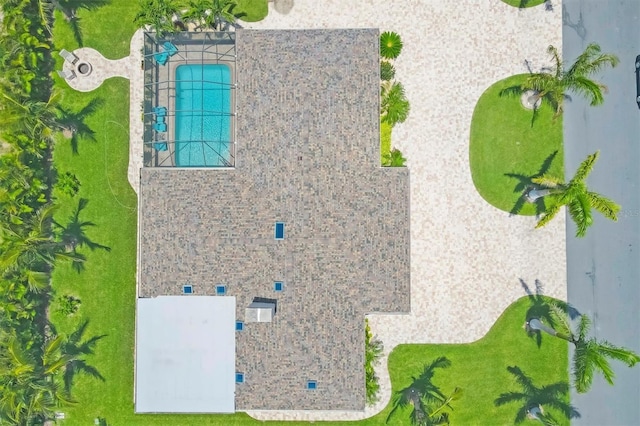7913 19th Avenue Dr W, Bradenton, FL 34209 - aerial view of a pool area