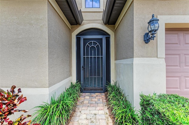 6756 Chester Trl, Lakewood Ranch, FL 34202 - entrance to property featuring stucco siding