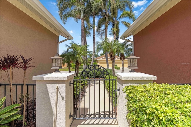 7314 Hamilton Rd, Bradenton, FL 34209 - view of gate