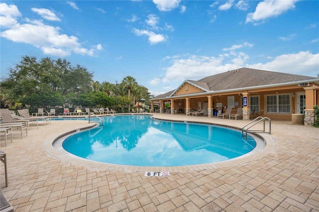 7314 Hamilton Rd, Bradenton, FL 34209 - community pool with a patio