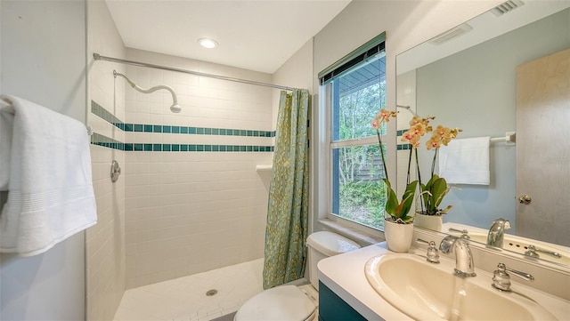 4771 Riverwood Cir, Sarasota, FL 34231 - full bathroom featuring vanity and a tile shower