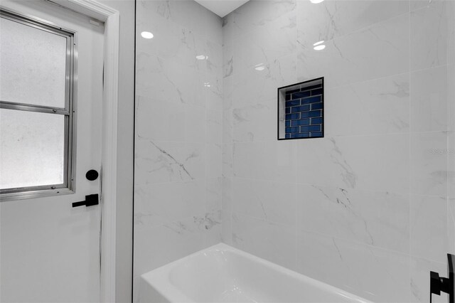 4473 Diamond Cir S, Sarasota, FL 34233 - bathroom featuring shower / bath combination