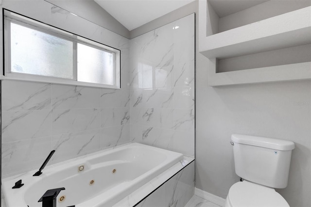 4473 Diamond Cir S, Sarasota, FL 34233 - full bathroom with a whirlpool tub, toilet, vaulted ceiling, baseboards, and marble look tiles