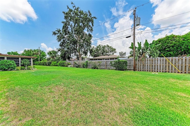 3213 Mercer Rd, Bradenton, FL 34207 - view of yard