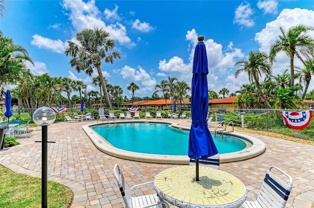 3213 Mercer Rd, Bradenton, FL 34207 - community pool with a patio