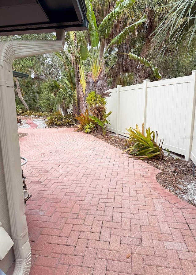 5353 Shadow Lawn Dr, Sarasota, FL 34242 - photo 51