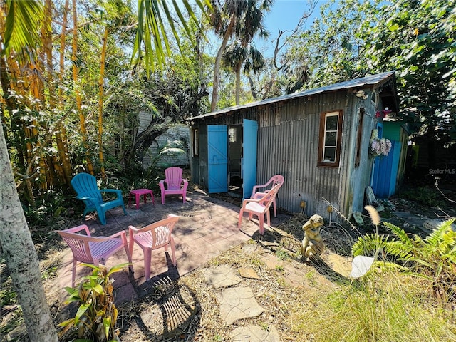 1019 10th Ave W, Bradenton, FL 34205 - view of patio / terrace with an outdoor structure