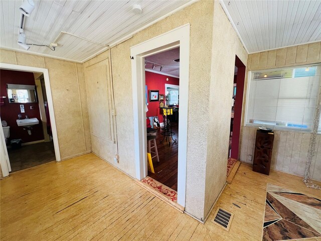 1019 10th Ave W, Bradenton, FL 34205 - photo 8