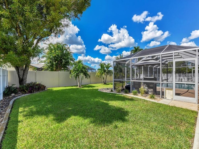 3616 SE 8th Pl, Cape Coral, FL 33904 - view of yard with glass enclosure