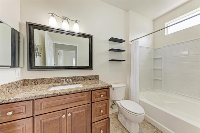 4802 51st St W Unit 808, Bradenton, FL 34210 - full bath featuring toilet, vanity, shower / bath combination with curtain, tile patterned flooring, and baseboards