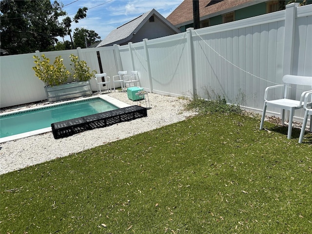 783 30th Ave N, Saint Petersburg, FL 33704 - view of yard featuring a patio area