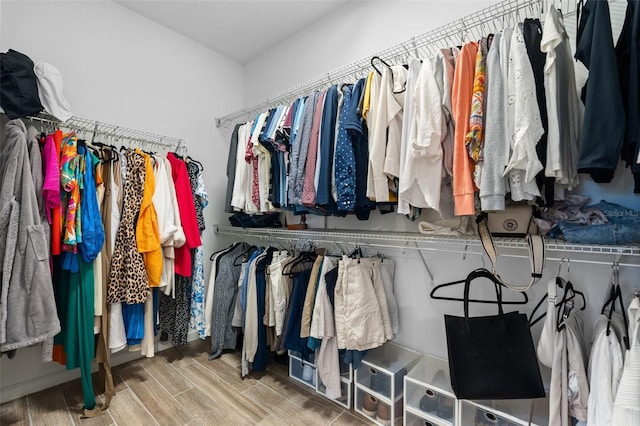 5240 Bentgrass Way, Bradenton, FL 34211 - walk in closet featuring wood finished floors