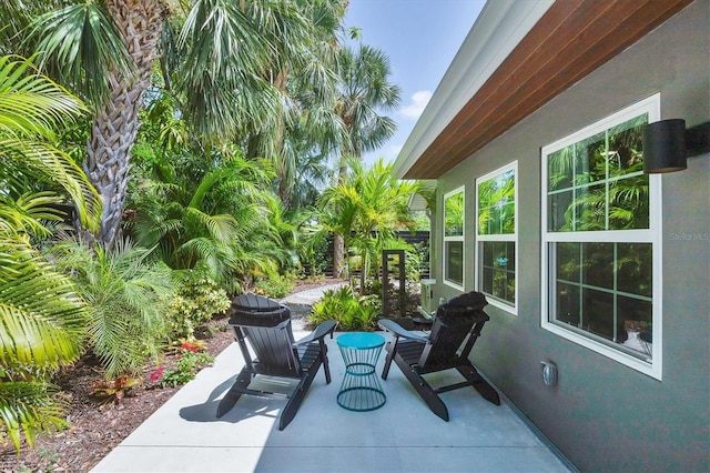 1919 Laurel St, Sarasota, FL 34236 - view of patio / terrace