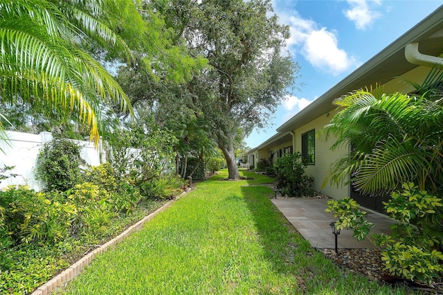 6024 28th St W, Bradenton, FL 34207 - view of grassy yard