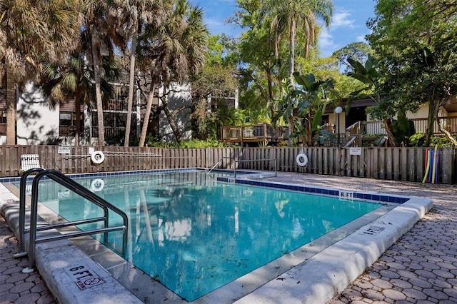2740 Orchid Oaks Dr Unit 304, Sarasota, FL 34239 - view of community pool