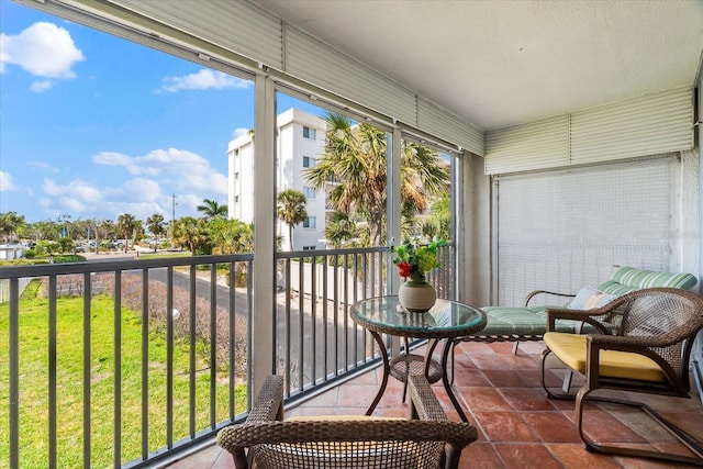 5600 Beach Way Dr Unit 201, Sarasota, FL 34242 - view of sunroom / solarium